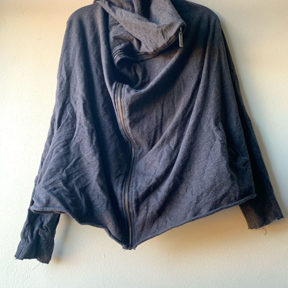 Jacket - Picture 3 of 4